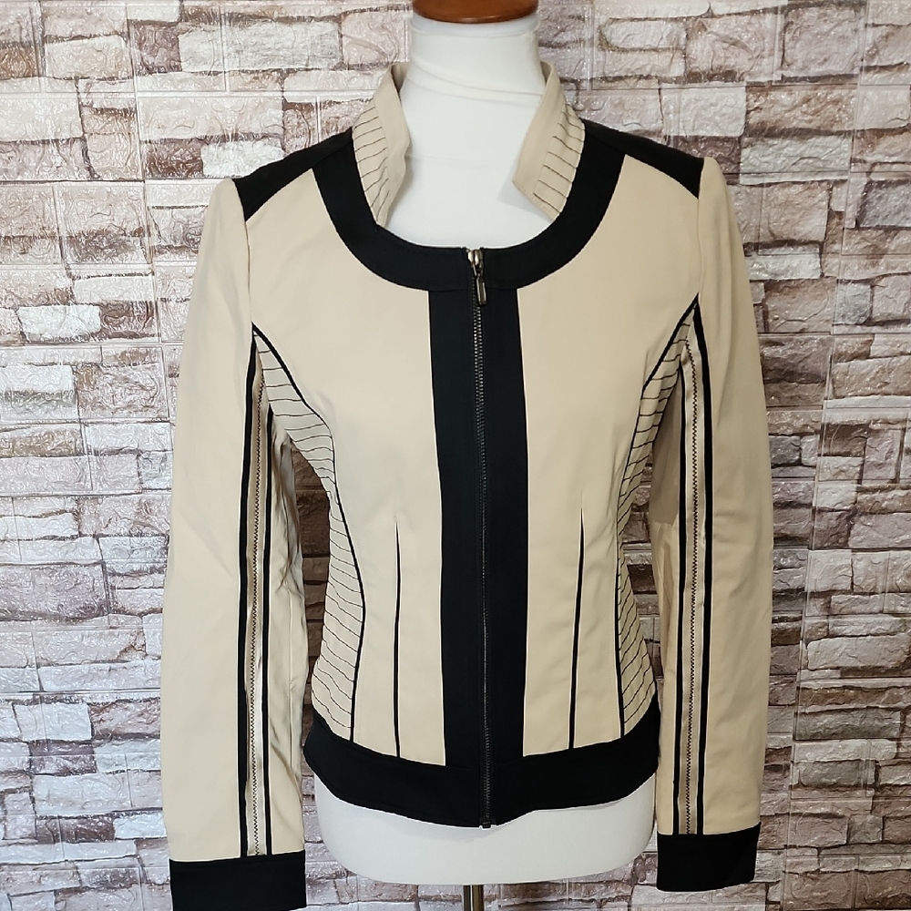 Runway New York Women's Black and Tan  Jacket